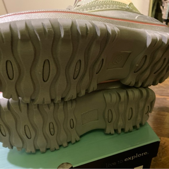 Magellan Outdoors Kids Snow Boots - Pink and Gray - Picture 5 of 7